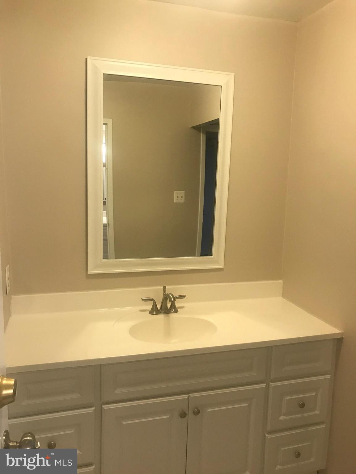 TREEBROOKE CONDOMINIUM - Residential Lease