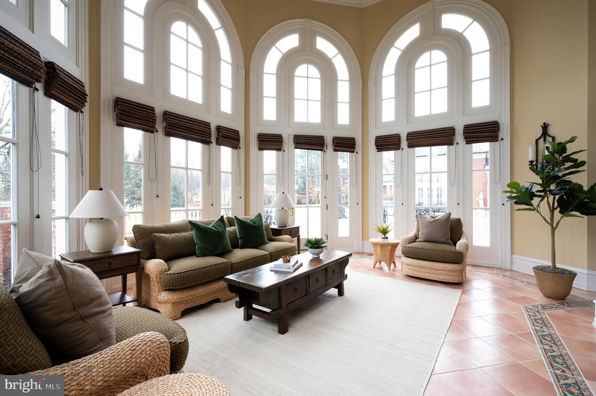 SADDLE RIDGE - Residential