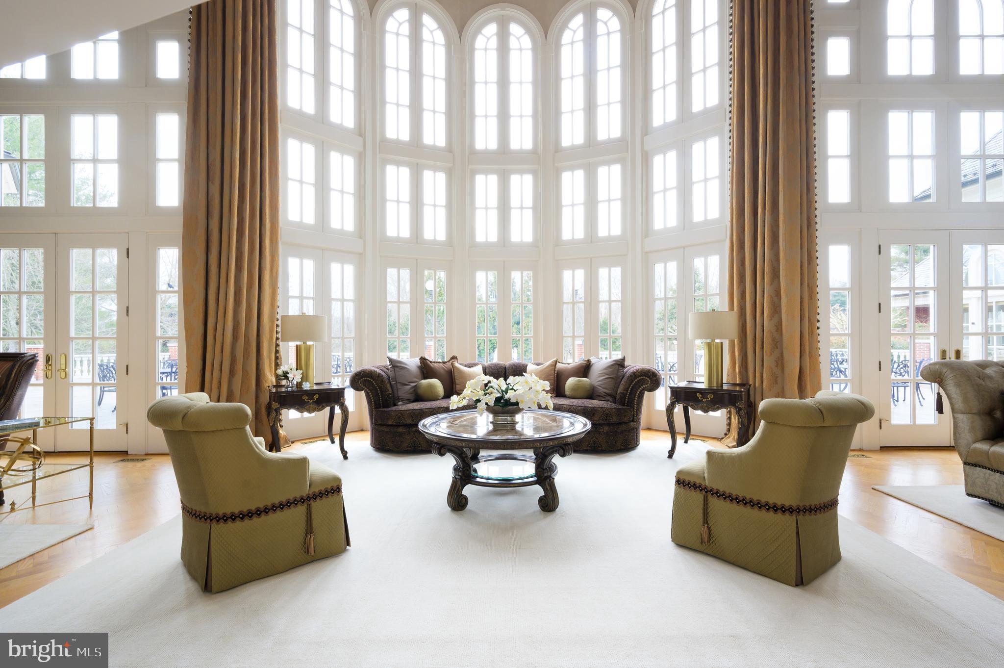 SADDLE RIDGE - Residential