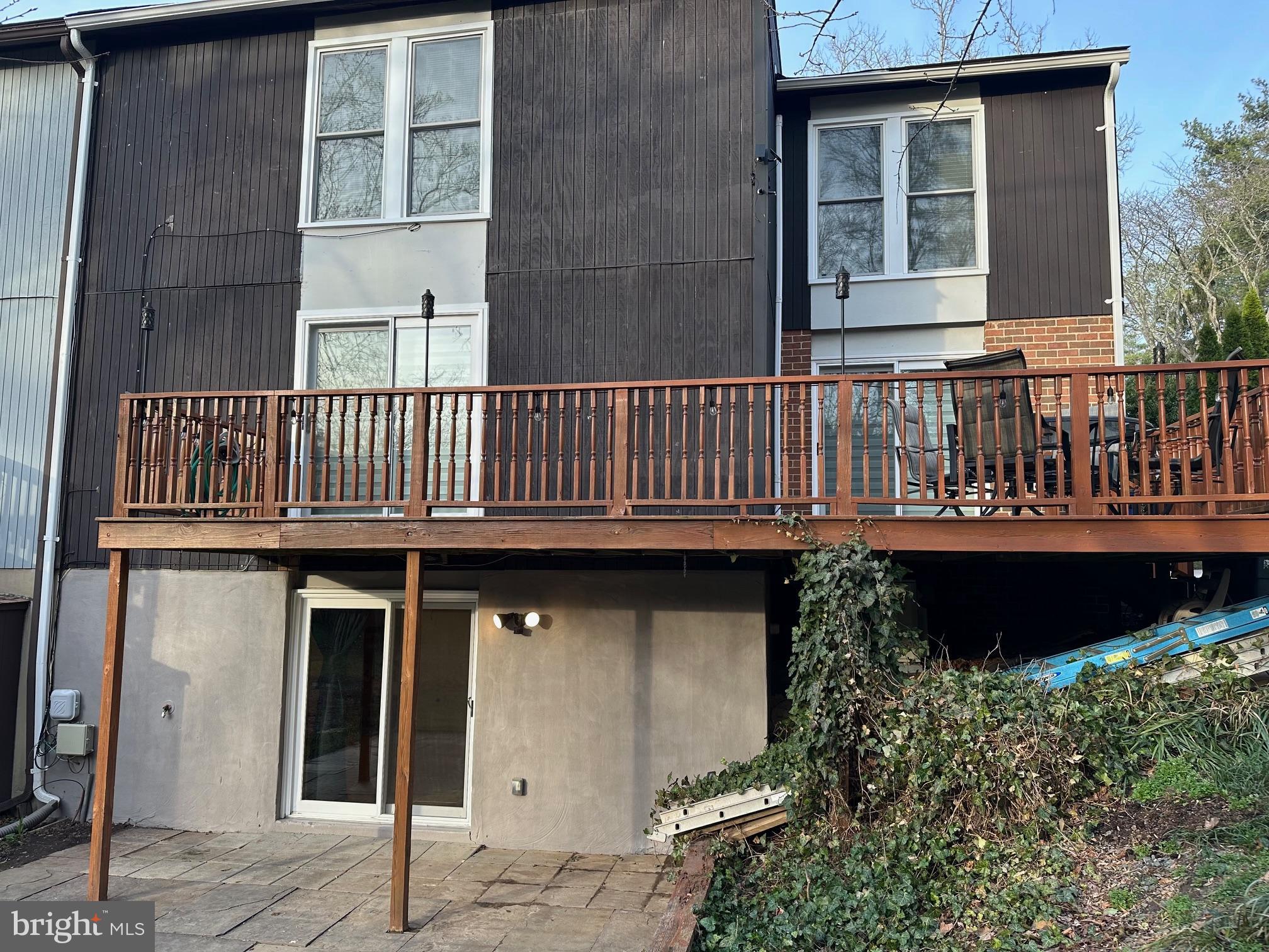 VILLAGE OF WILDE LAKE - Residential