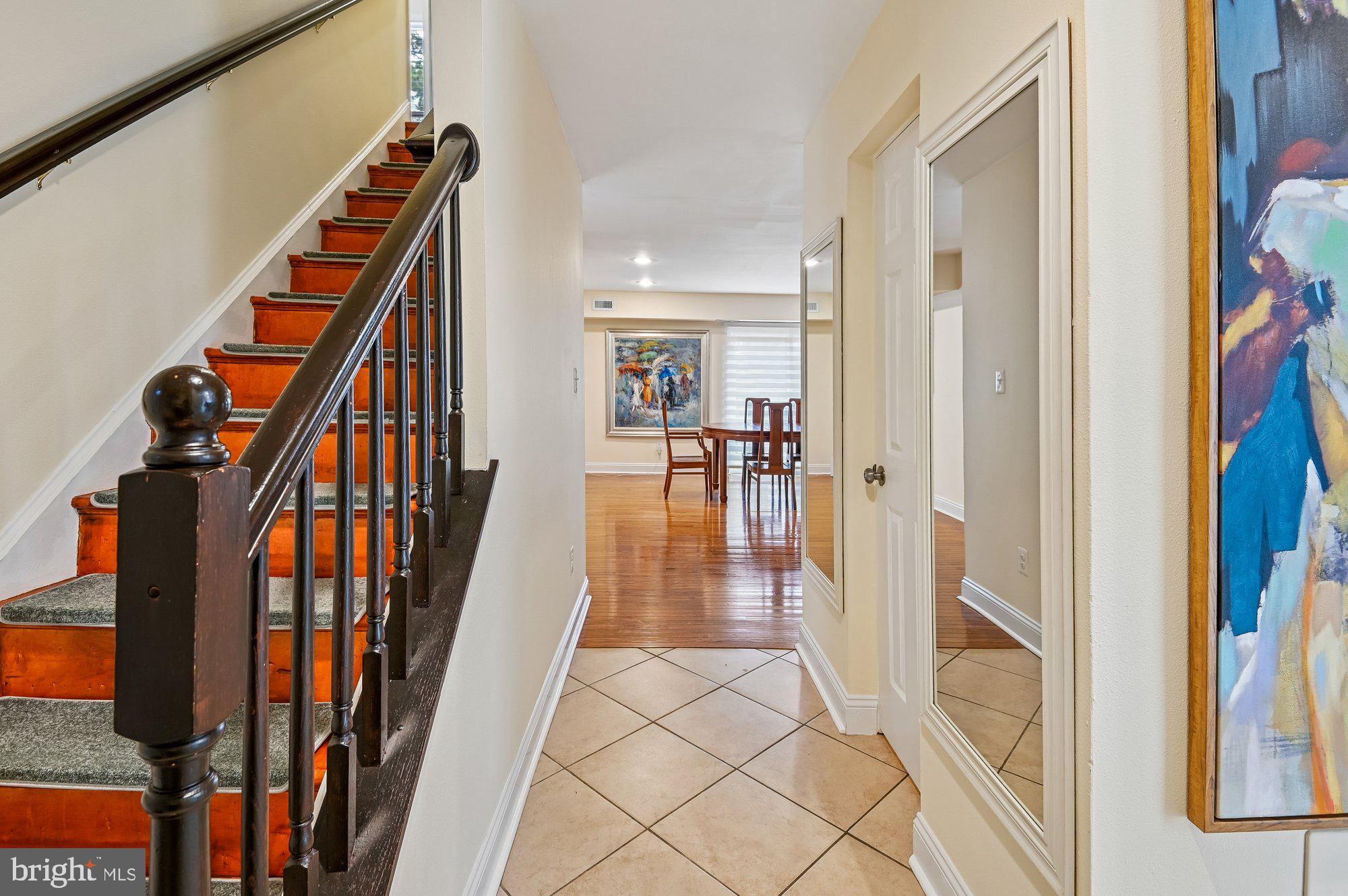 VILLAGE OF WILDE LAKE - Residential