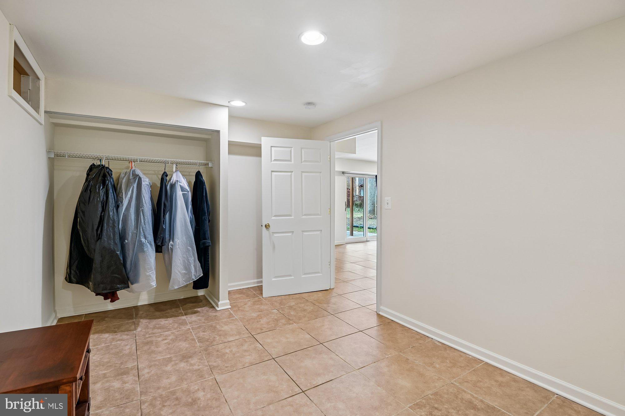 VILLAGE OF WILDE LAKE - Residential