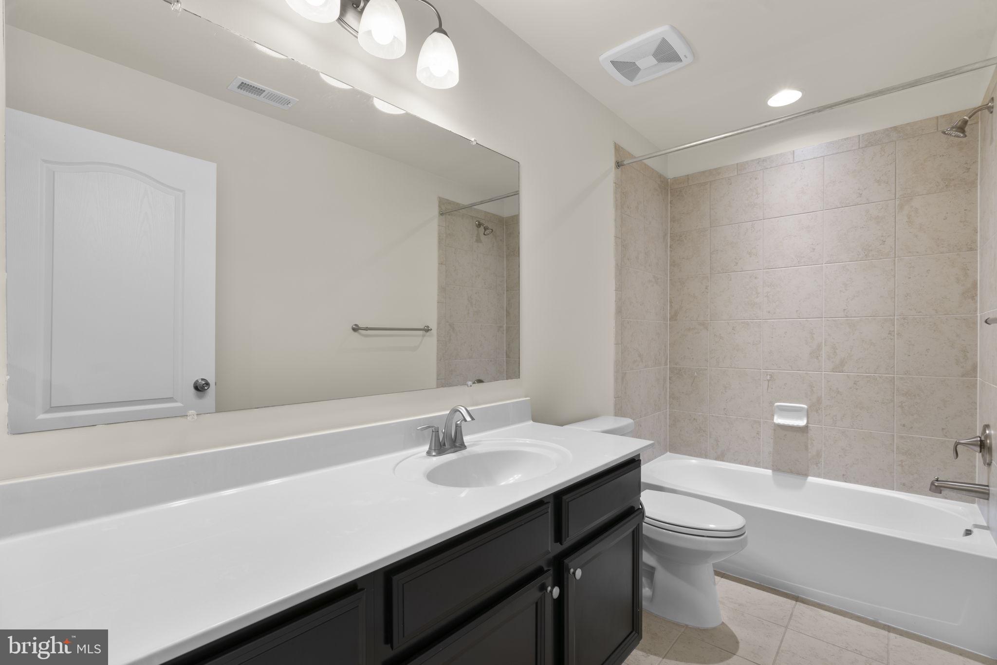 OXFORD SQUARE - Residential