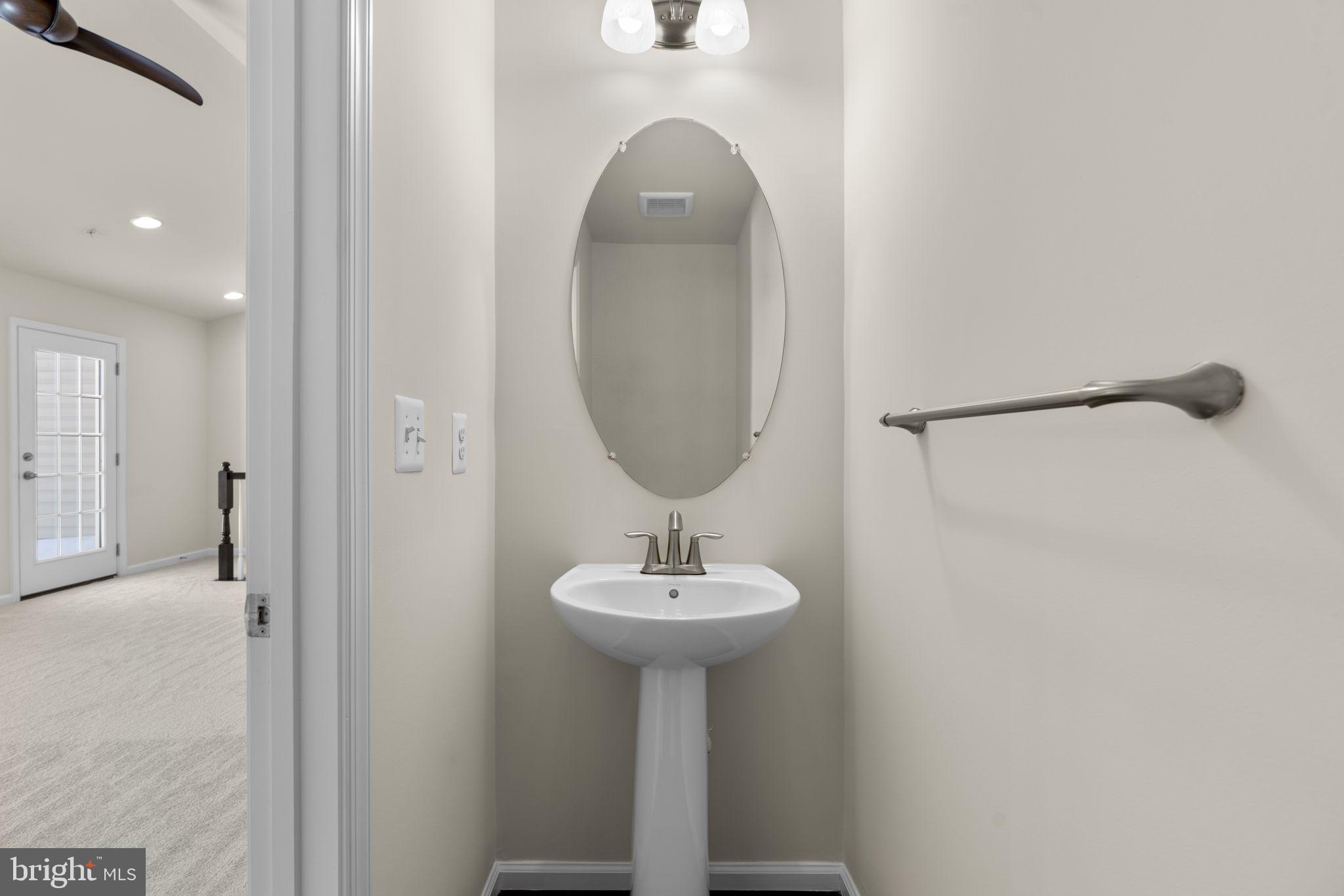 OXFORD SQUARE - Residential