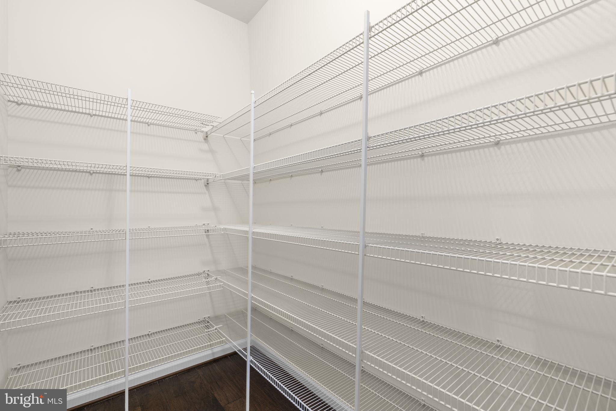 OXFORD SQUARE - Residential