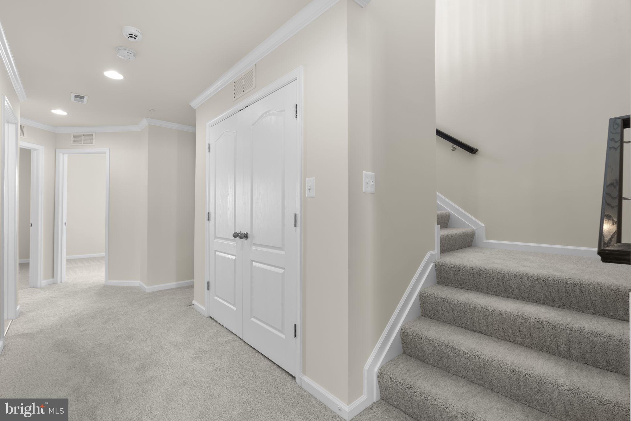 OXFORD SQUARE - Residential