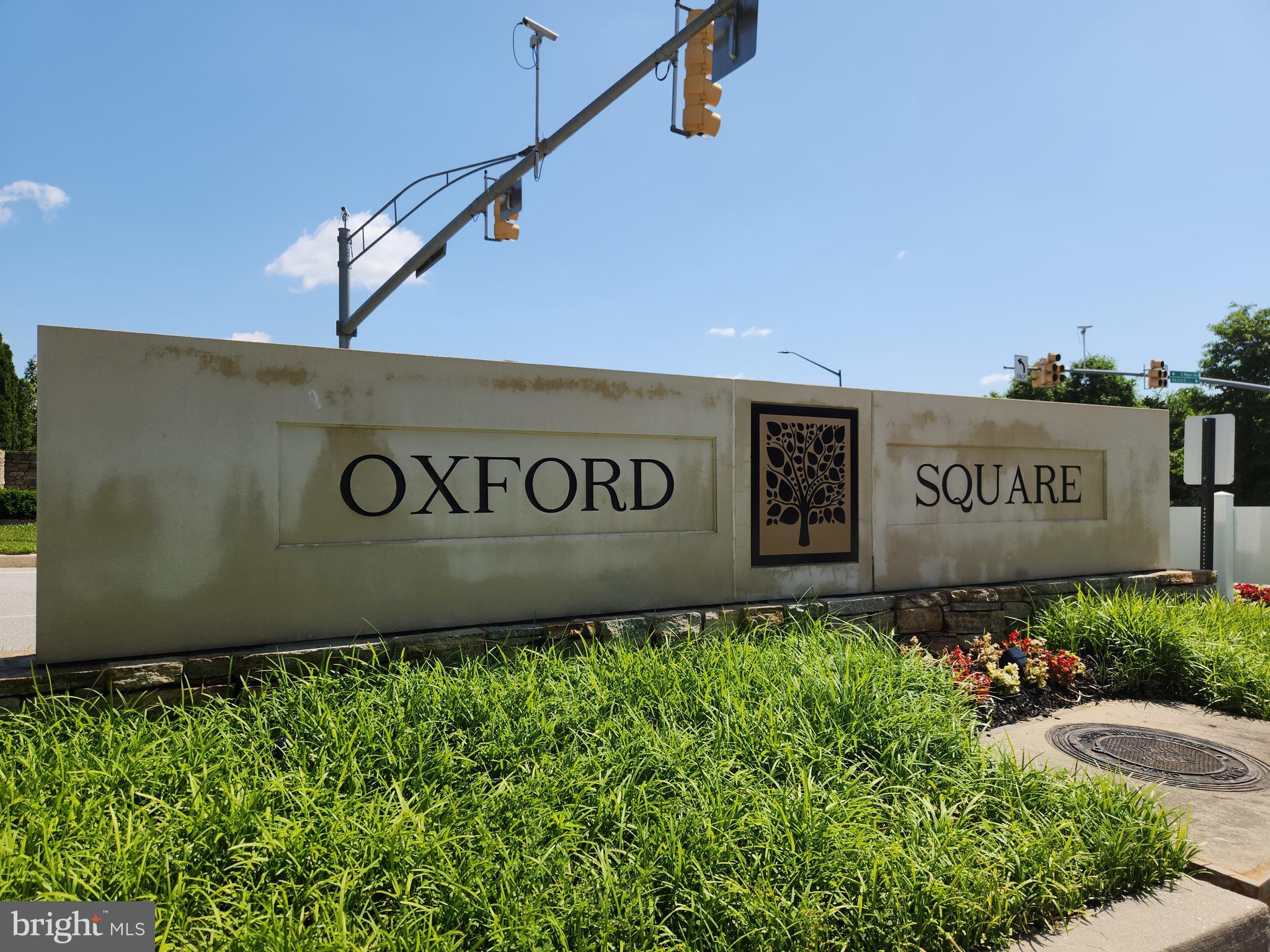 OXFORD SQUARE - Residential