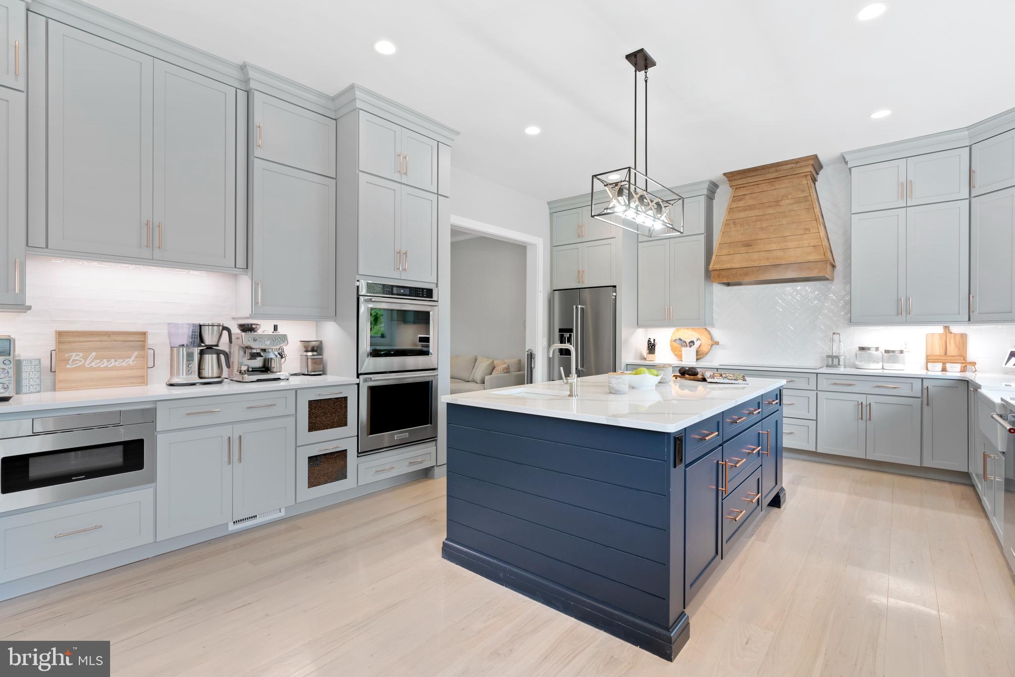 CLIFTON - Residential