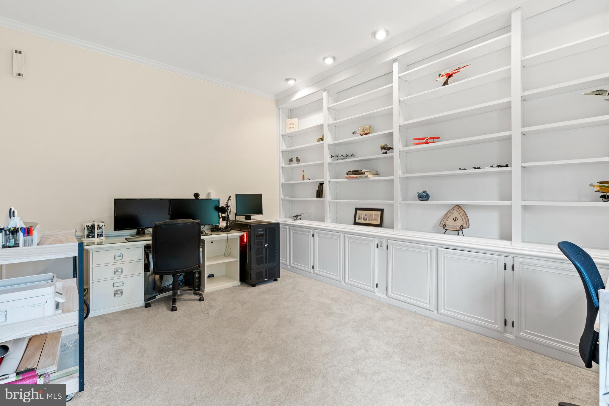 CLIFTON - Residential