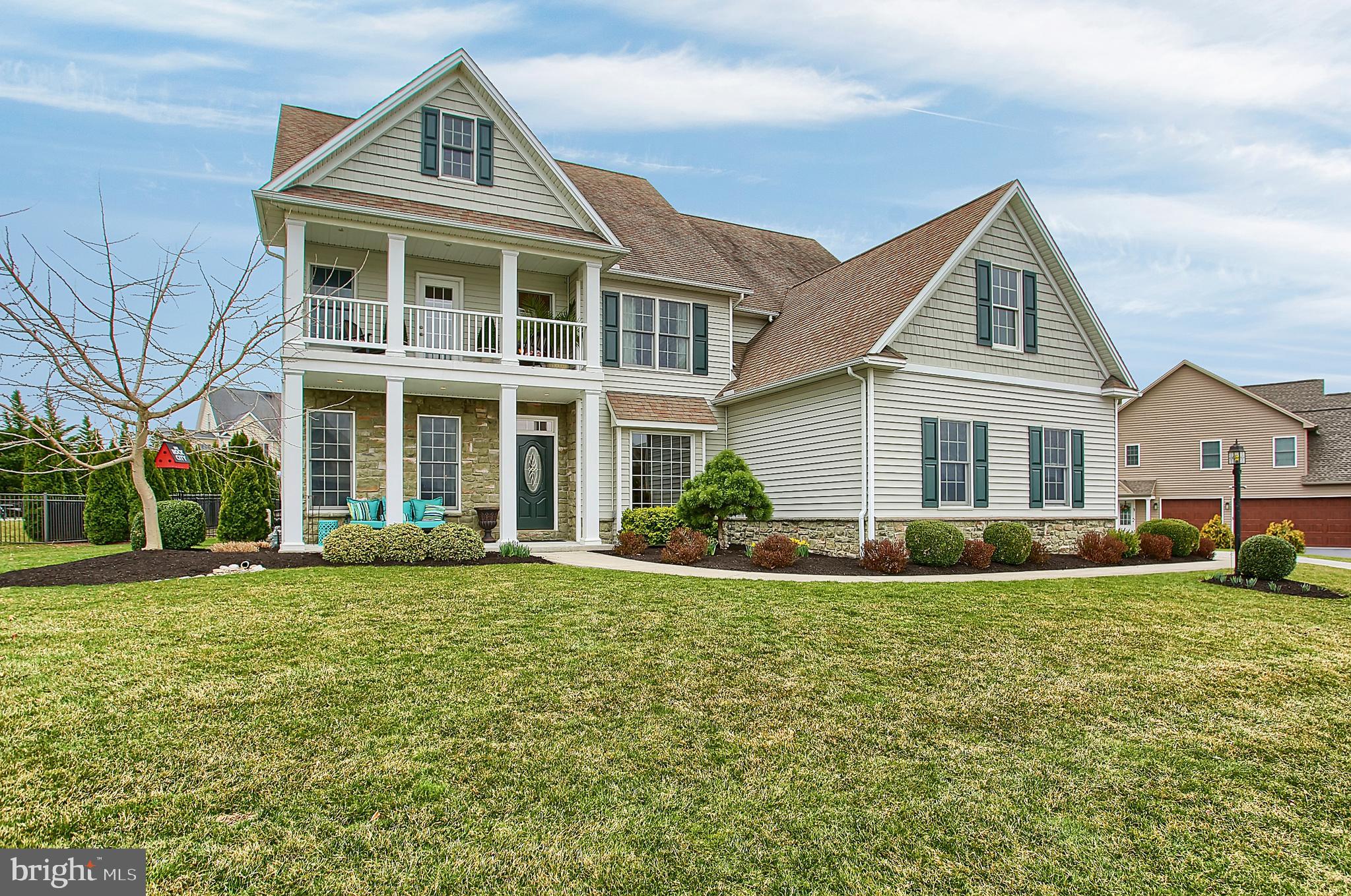 HAMPDEN SUMMIT - Residential