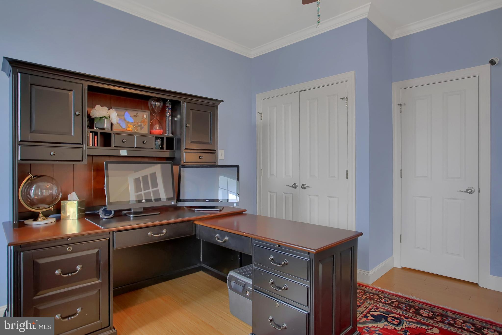 HAMPDEN SUMMIT - Residential