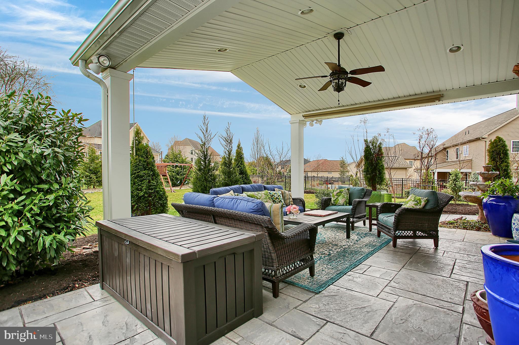 HAMPDEN SUMMIT - Residential