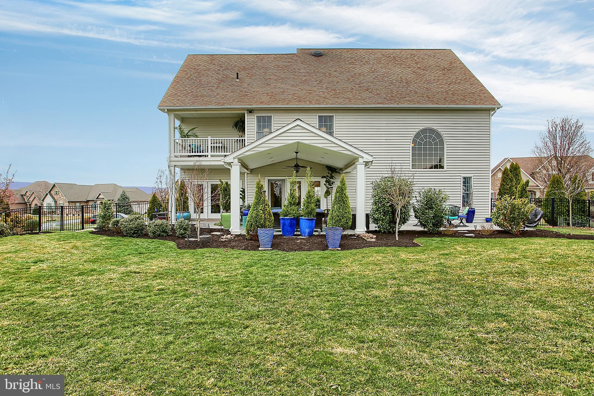 HAMPDEN SUMMIT - Residential