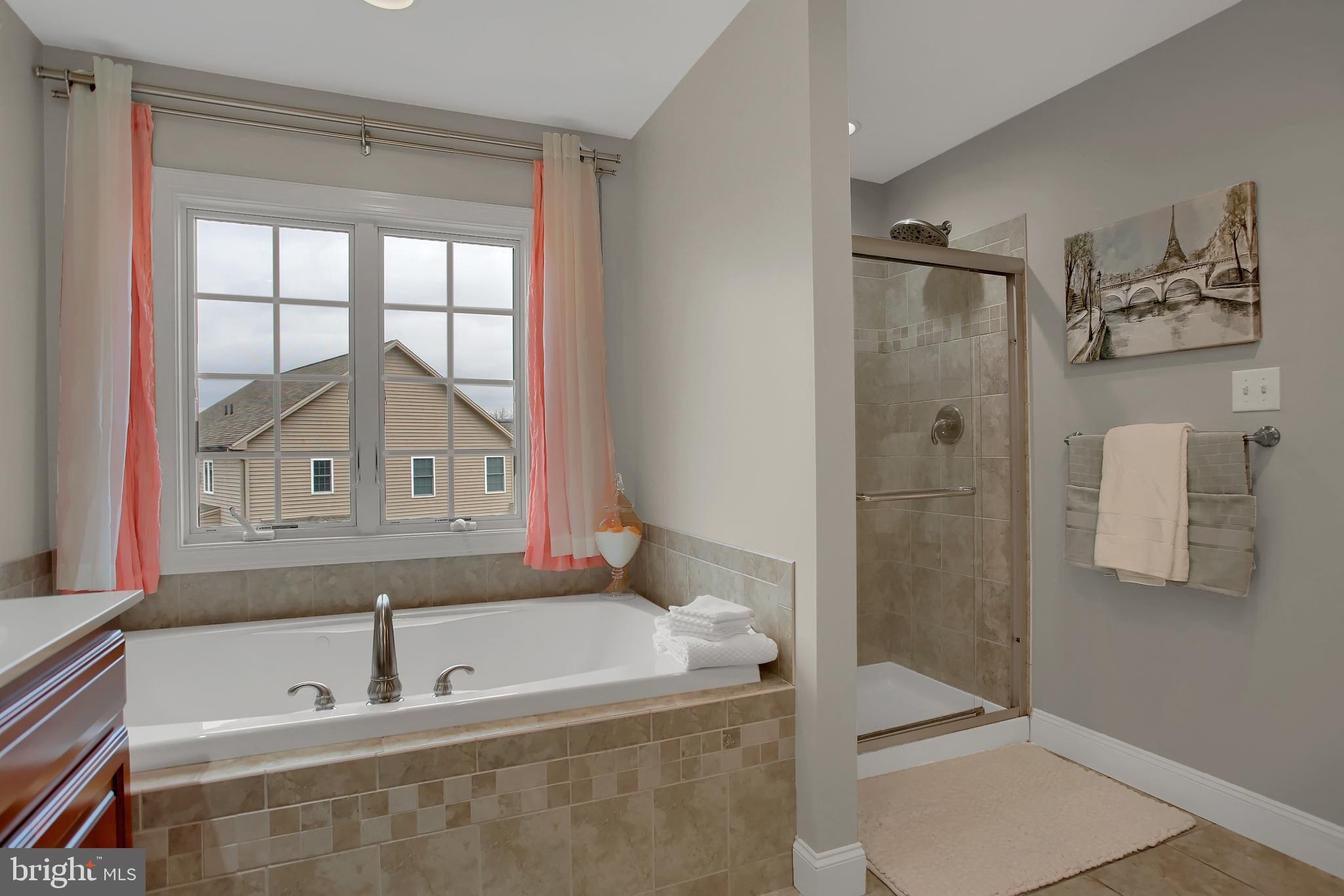 HAMPDEN SUMMIT - Residential