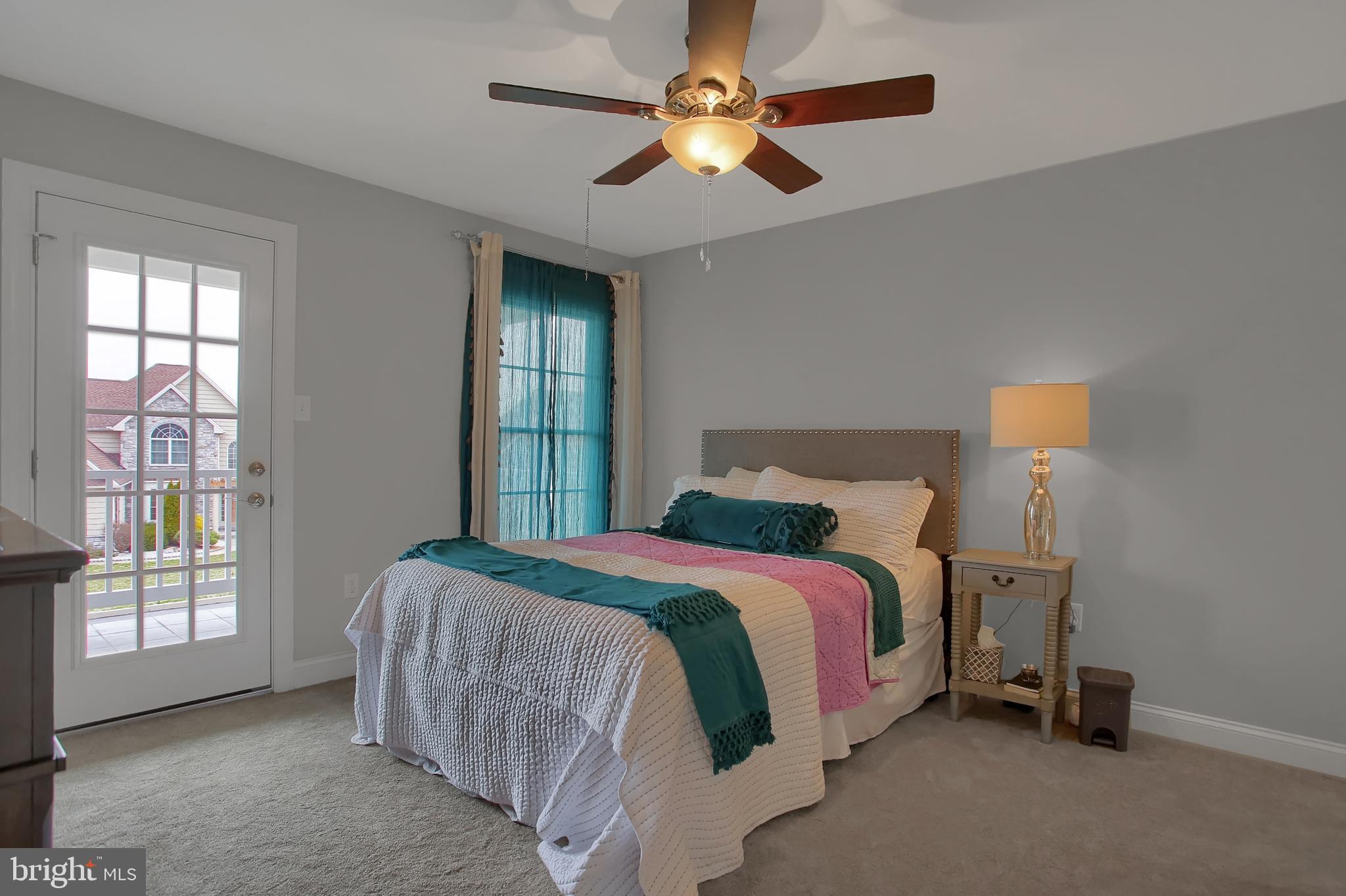 HAMPDEN SUMMIT - Residential