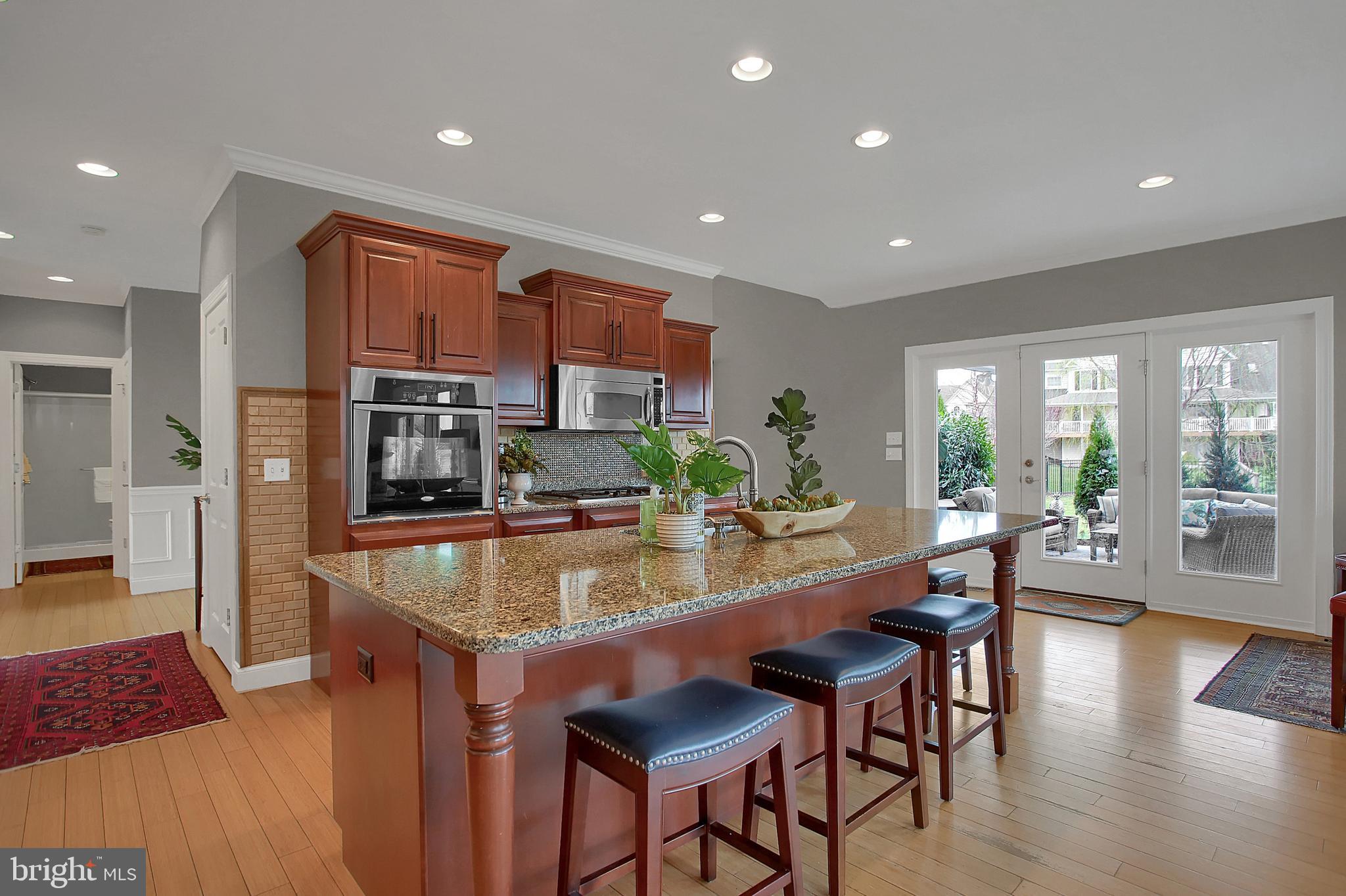 HAMPDEN SUMMIT - Residential