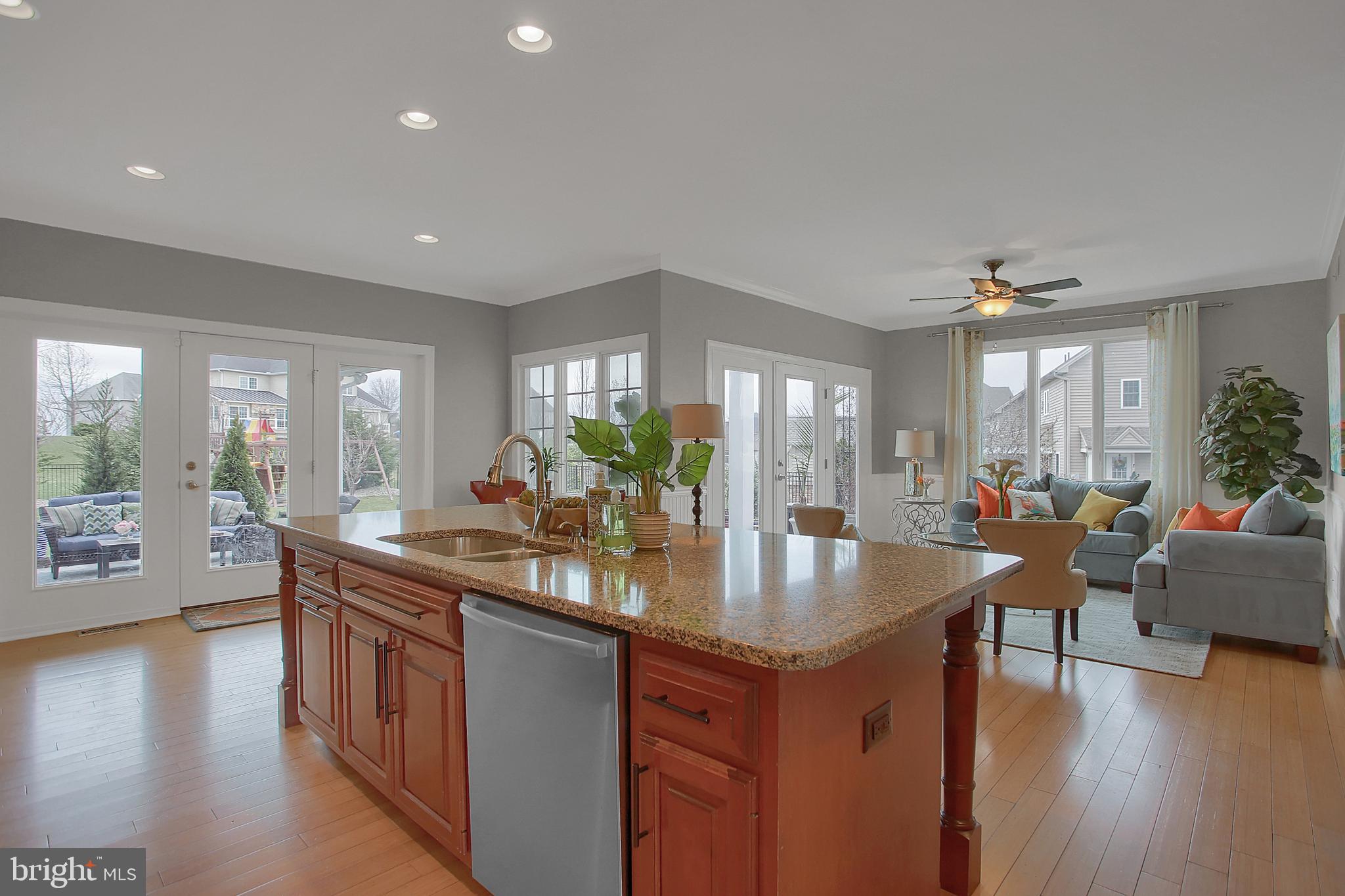 HAMPDEN SUMMIT - Residential