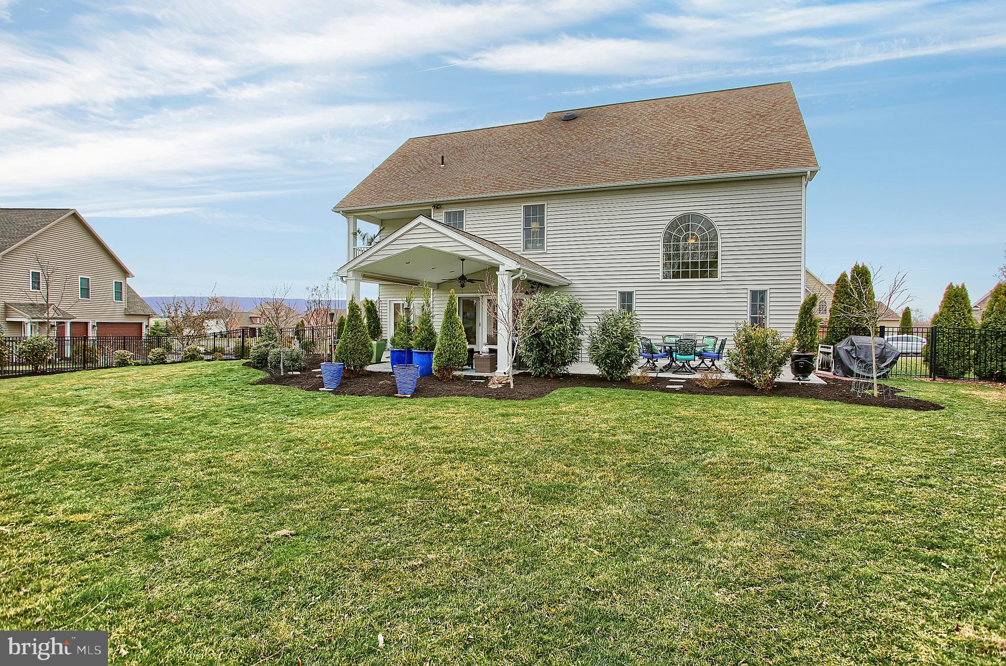 HAMPDEN SUMMIT - Residential