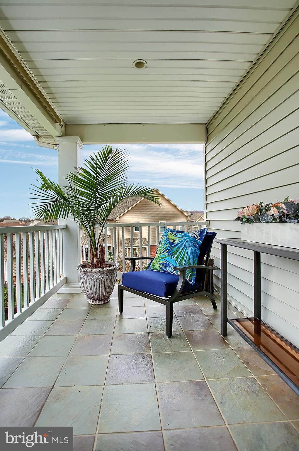 HAMPDEN SUMMIT - Residential