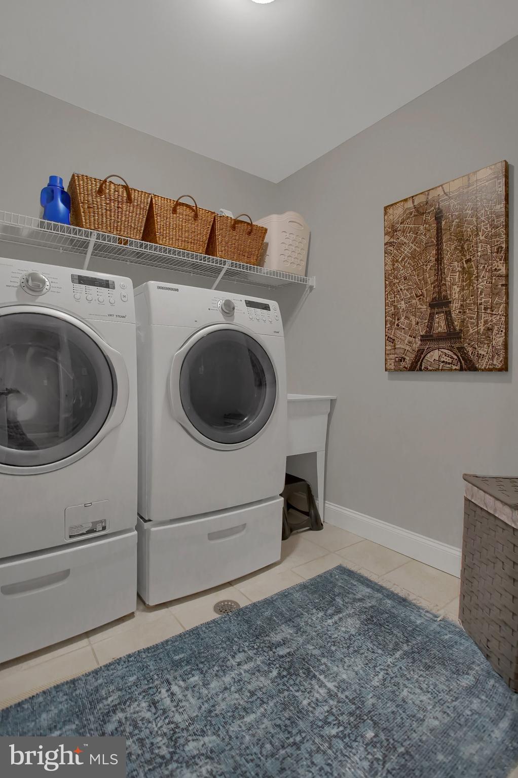 HAMPDEN SUMMIT - Residential