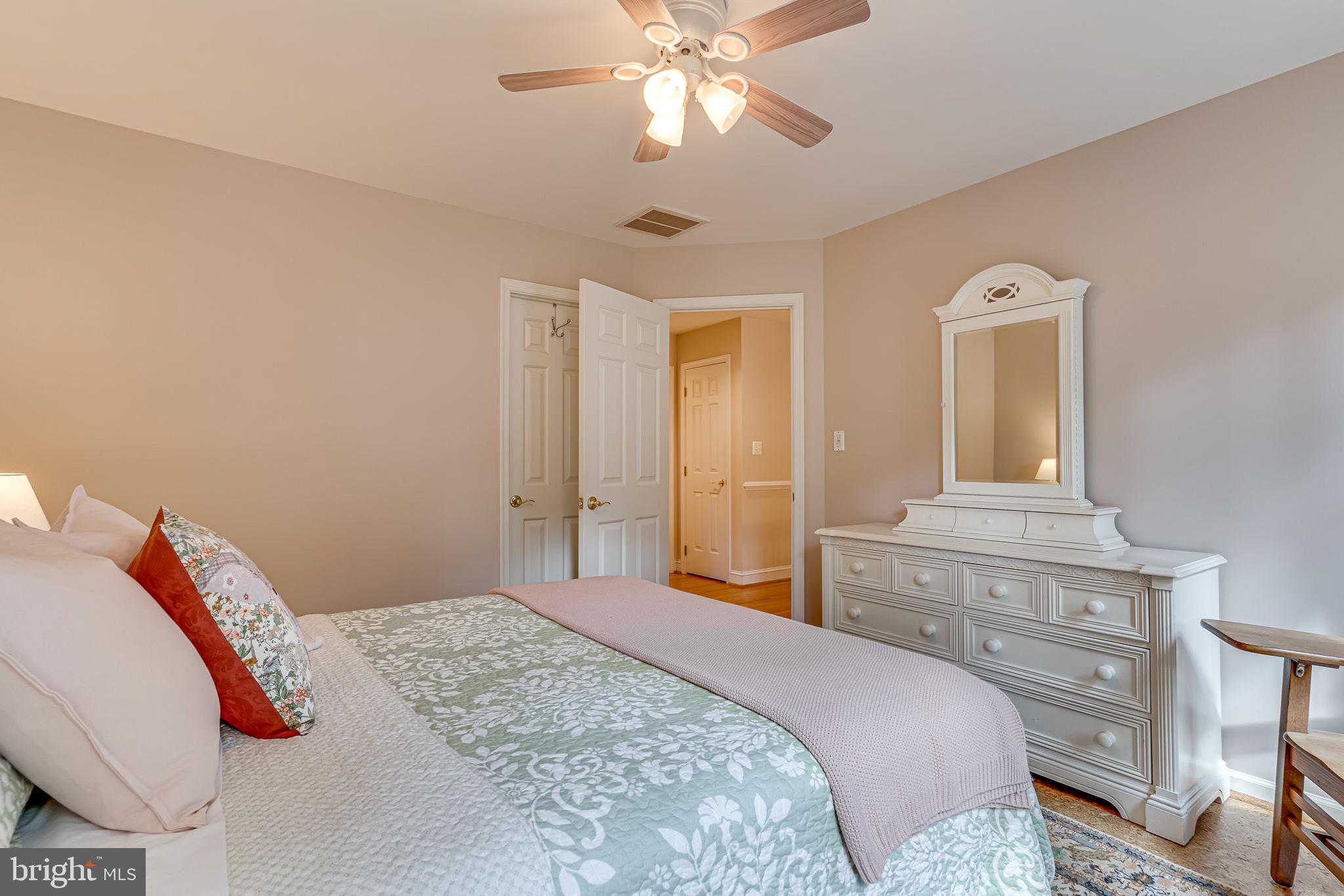 SUNDERLEIGH - Residential