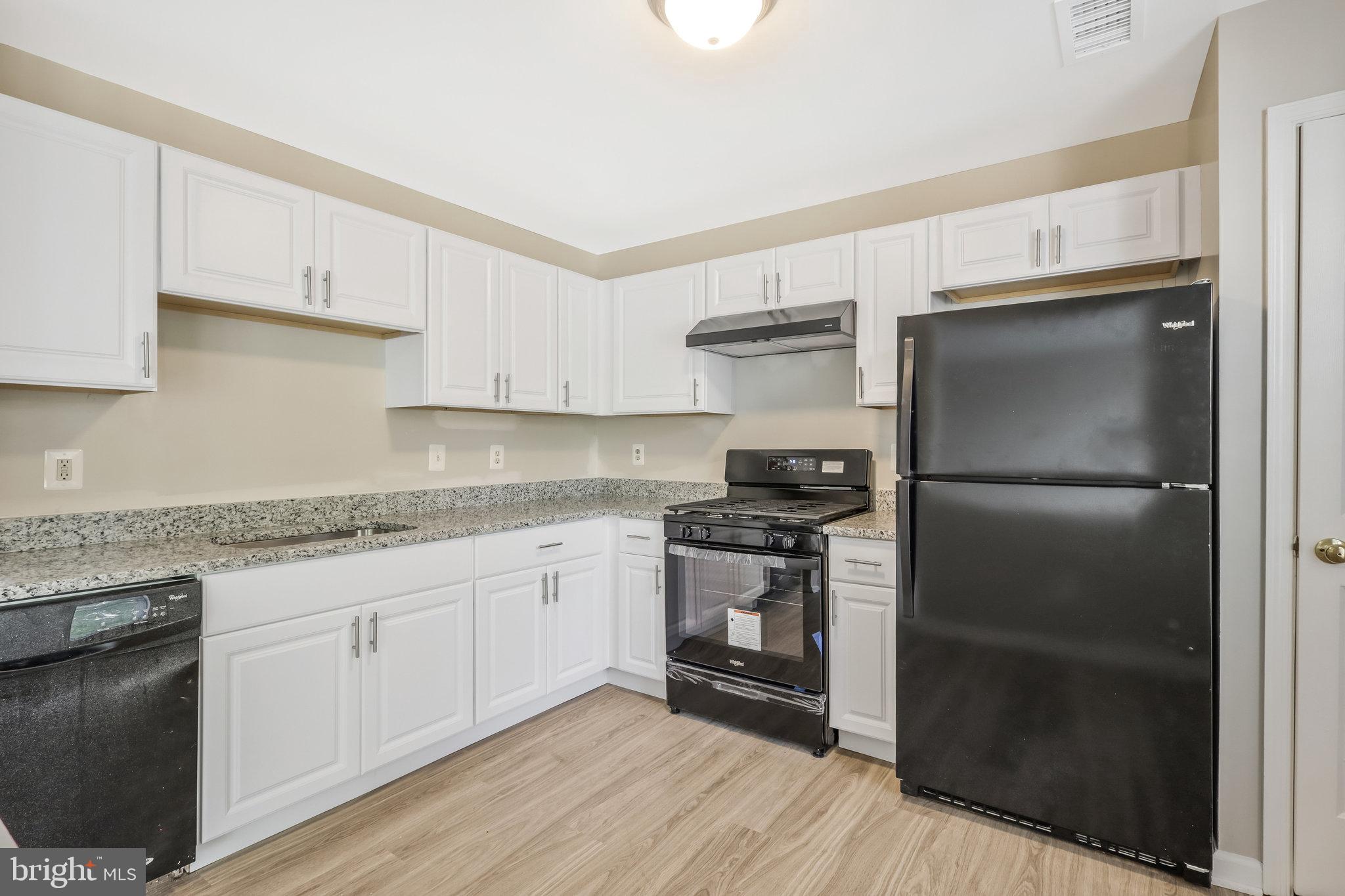 SOUTH MEADOWS - Residential