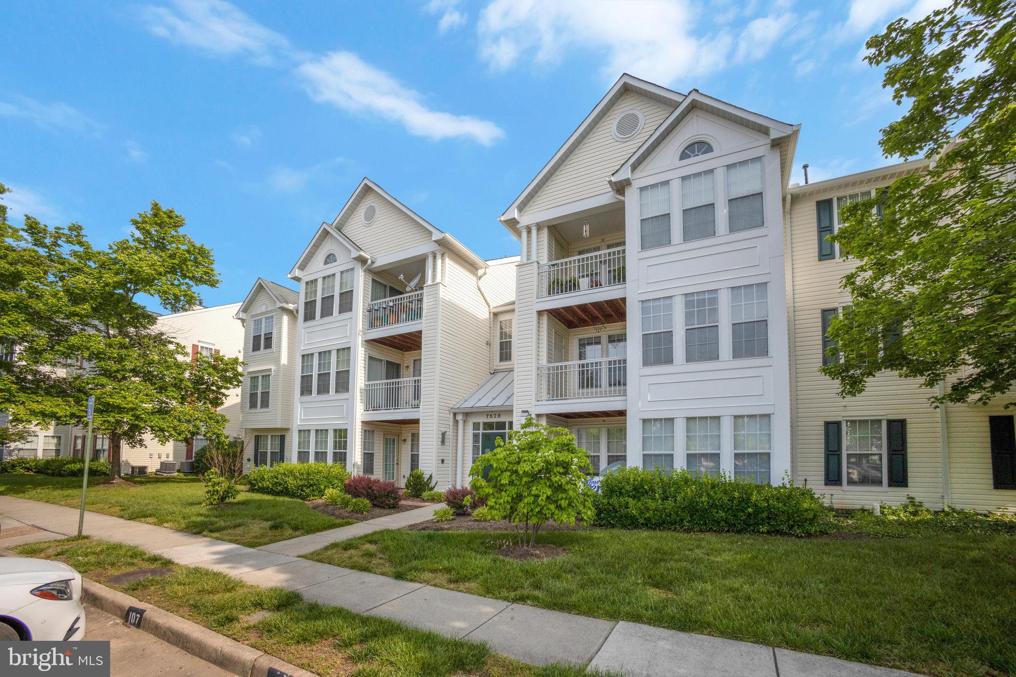 SOUTH MEADOWS - Residential