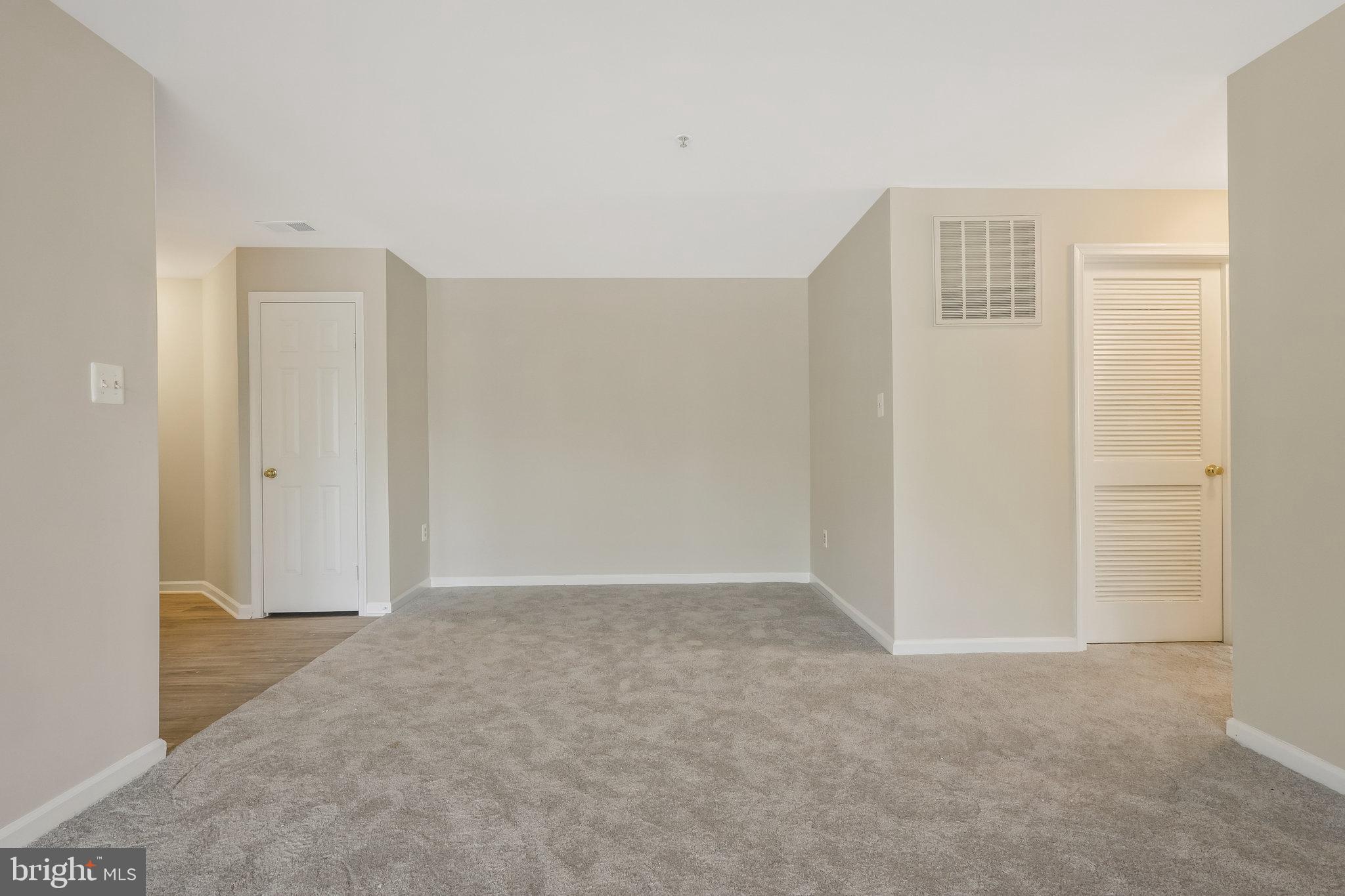 SOUTH MEADOWS - Residential