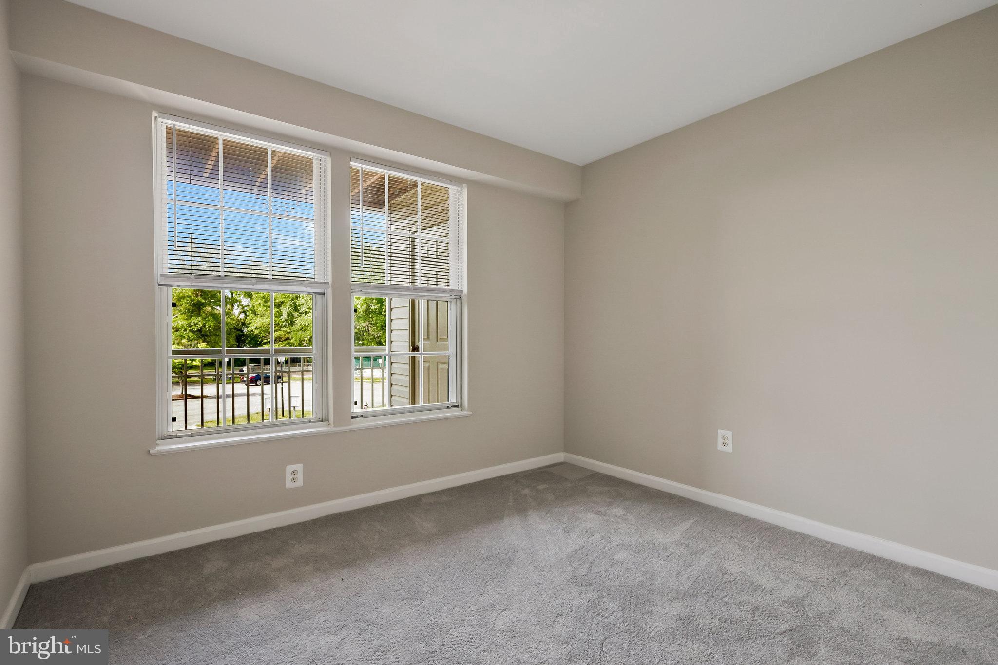 SOUTH MEADOWS - Residential