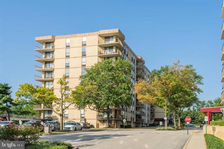 666 W GERMANTOWN PIKE 2801
