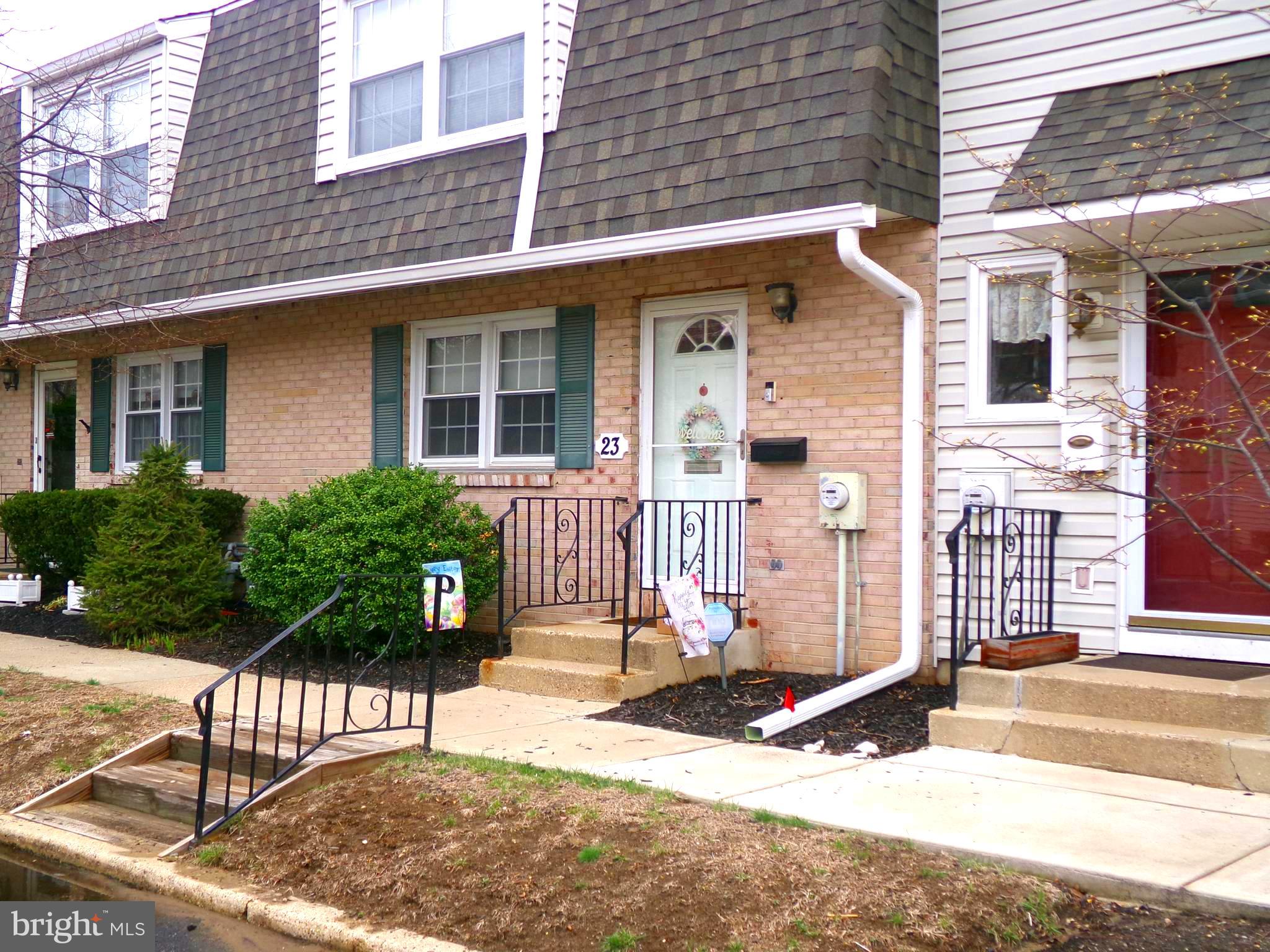12 E MAPLE AVENUE 23