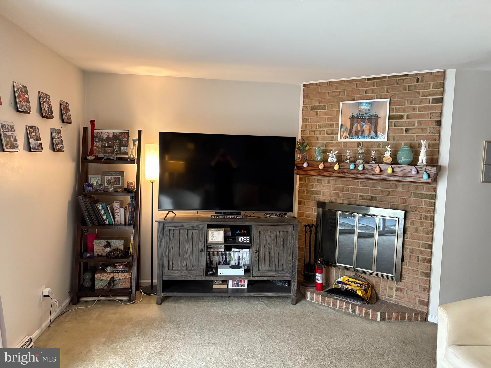 12 E MAPLE AVENUE 23