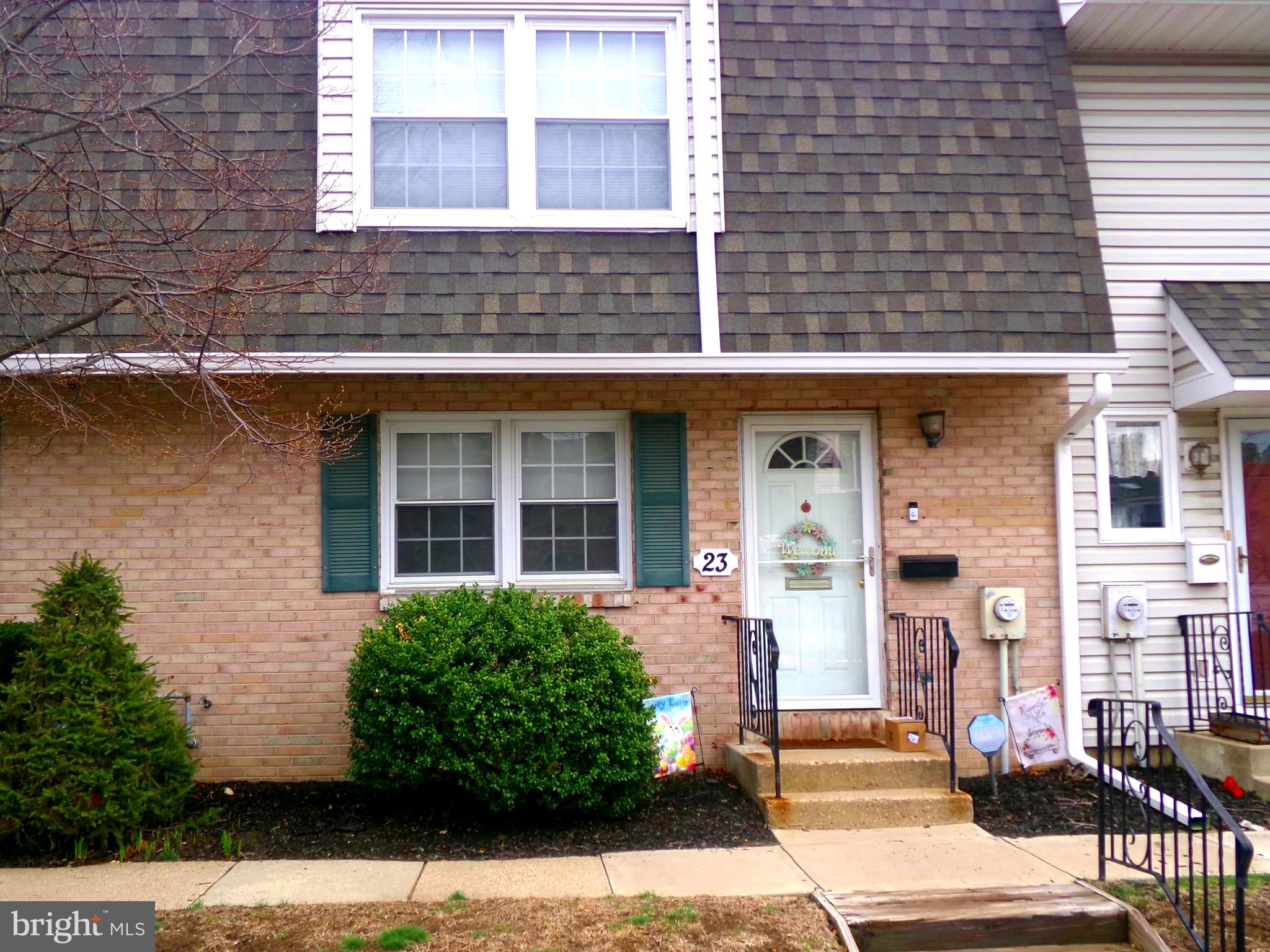 12 E MAPLE AVENUE 23