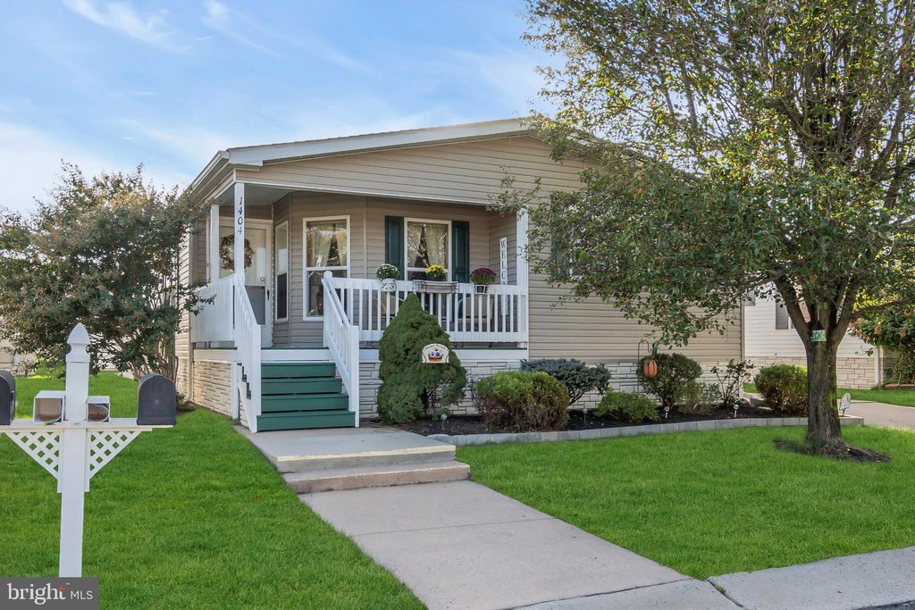 Photo of 1404 Forest Way, WHITING, NJ 08759 (MLS # NJOC2037582)