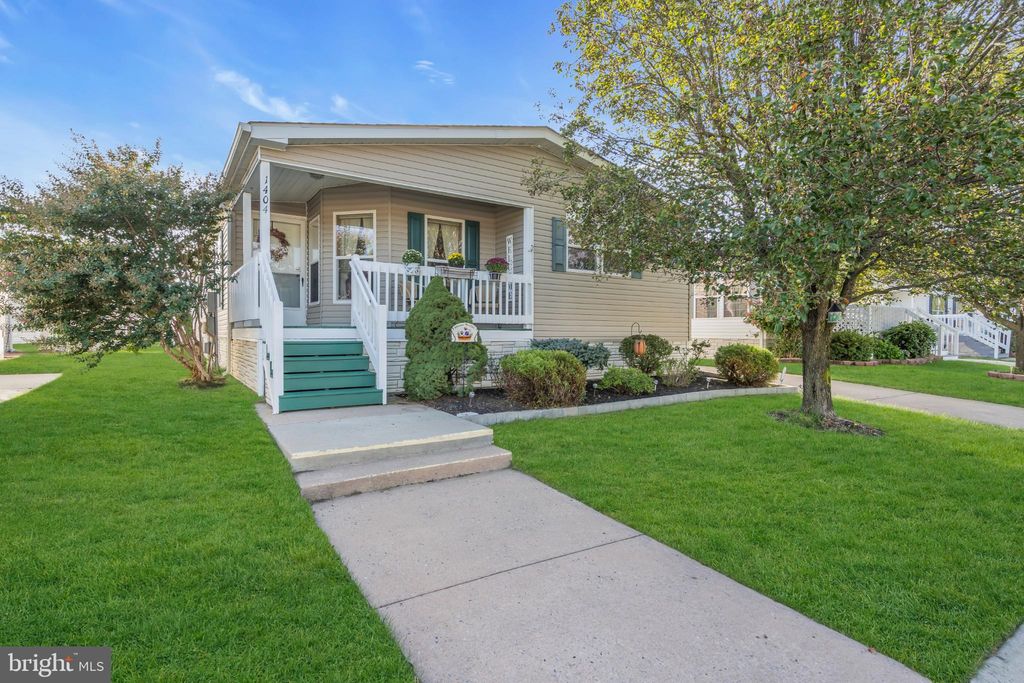 Photo of 1404 Forest Way, WHITING, NJ 08759 (MLS # NJOC2037582)