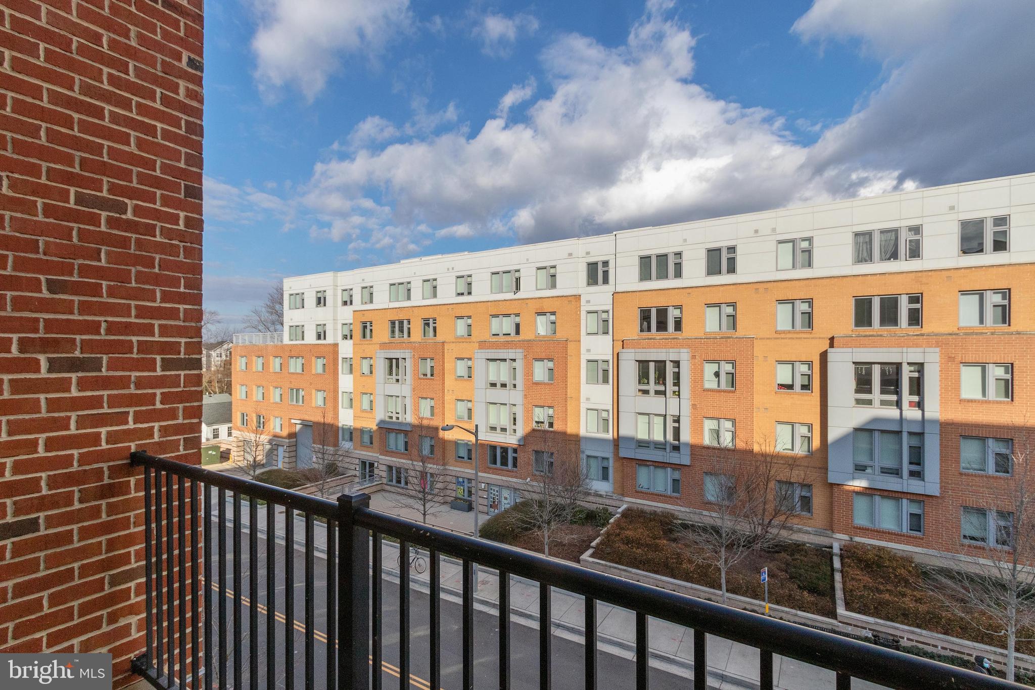 PRESTON - Residential