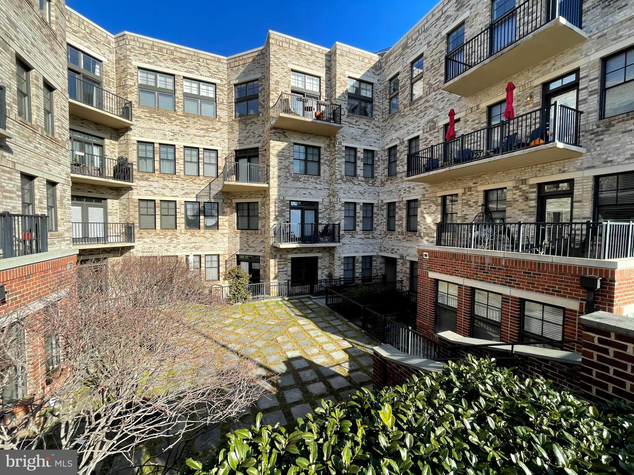 PRESTON - Residential