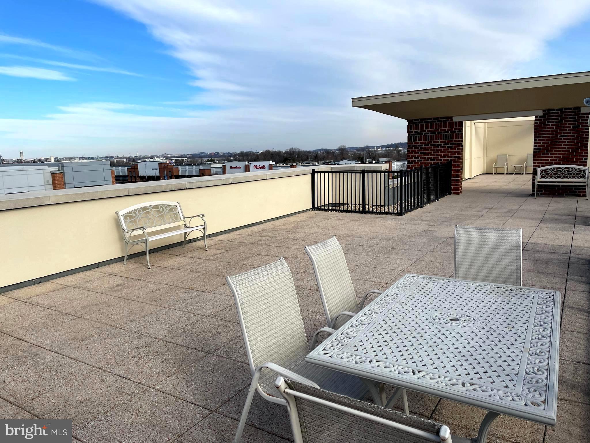 PRESTON - Residential