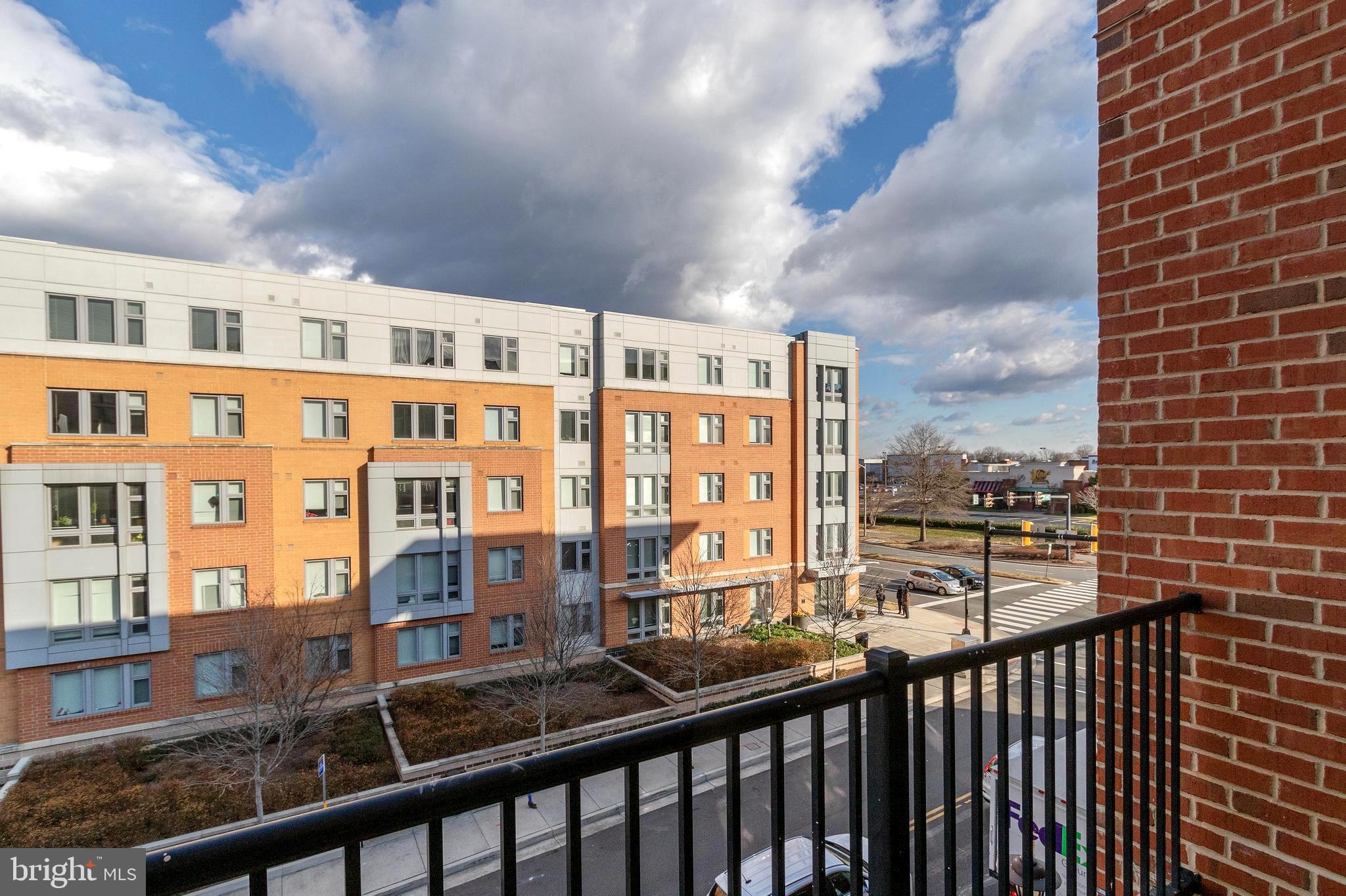 PRESTON - Residential