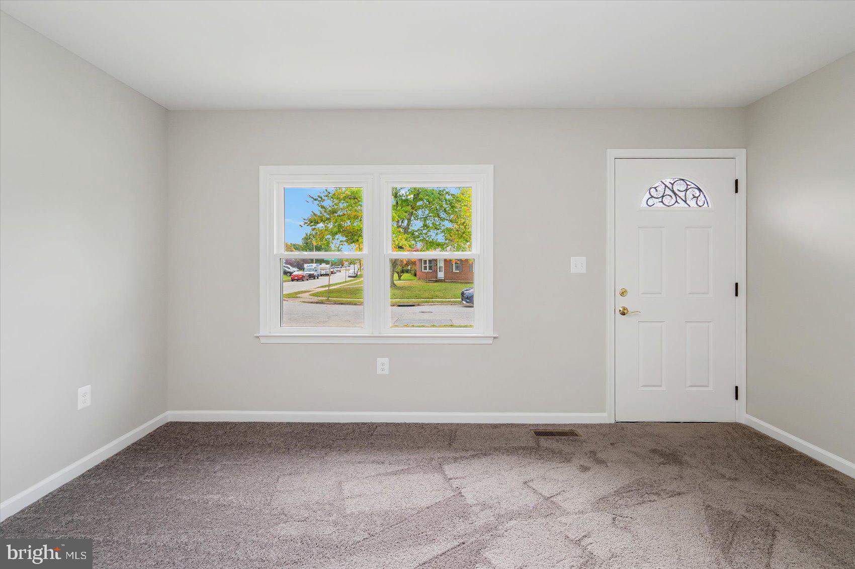 COUNTRY CLUB MANOR - Residential