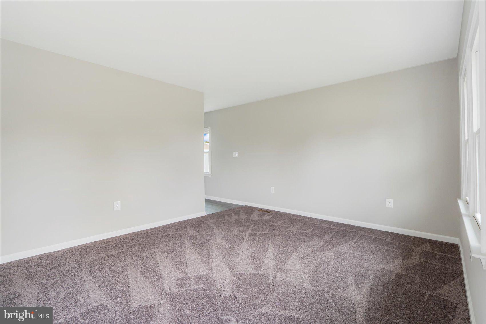 COUNTRY CLUB MANOR - Residential