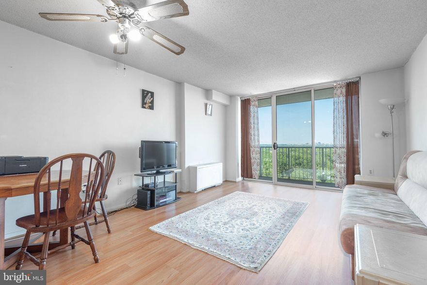 LOCATION, LOCATION, LOCATION!!! This cute as a button condo is located with very easy and quick access to 395! This is a great place to call home in the heart of Alexandria & Arlington directly across from the landmark Fort Ward Park. Panoramic city views from the  balcony.  Recently installed vinyl plank floors, fully insulated windows. The condo fee includes all utilities and access to building amenities: outdoor pool, laundry rooms (two) on each floor, an exercise room, concierge services,  plenty of free parking. The condo is FHA approved.  Pet friendly.   An easy commute into DC, the Pentagon and the Amazon HQ. Walking distance to grocery stores, restaurants and entertainment nearby.  A Metro bus stop directly across from the building; lots of other public transportation options.