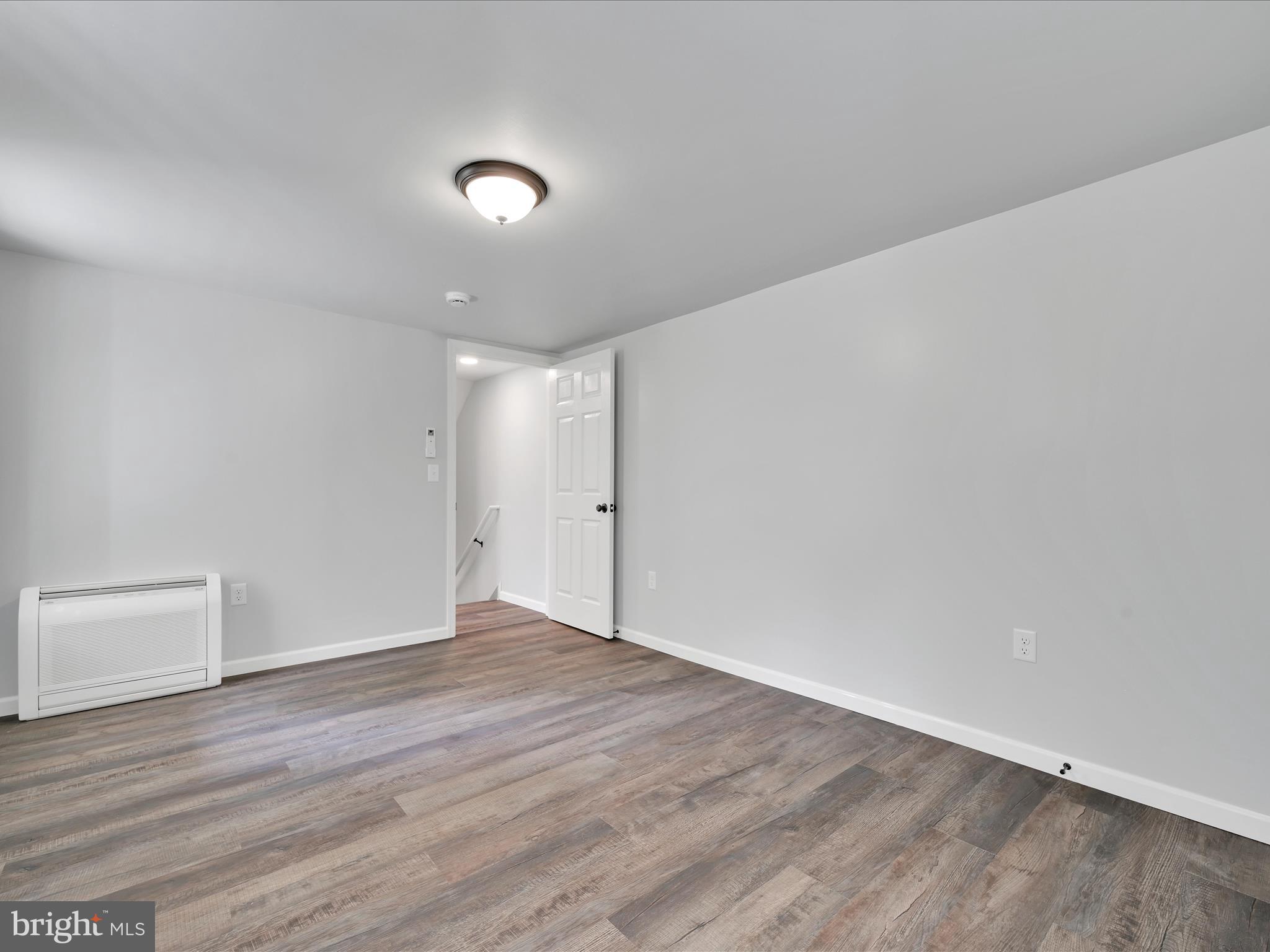 PINE GROVE - Residential Lease