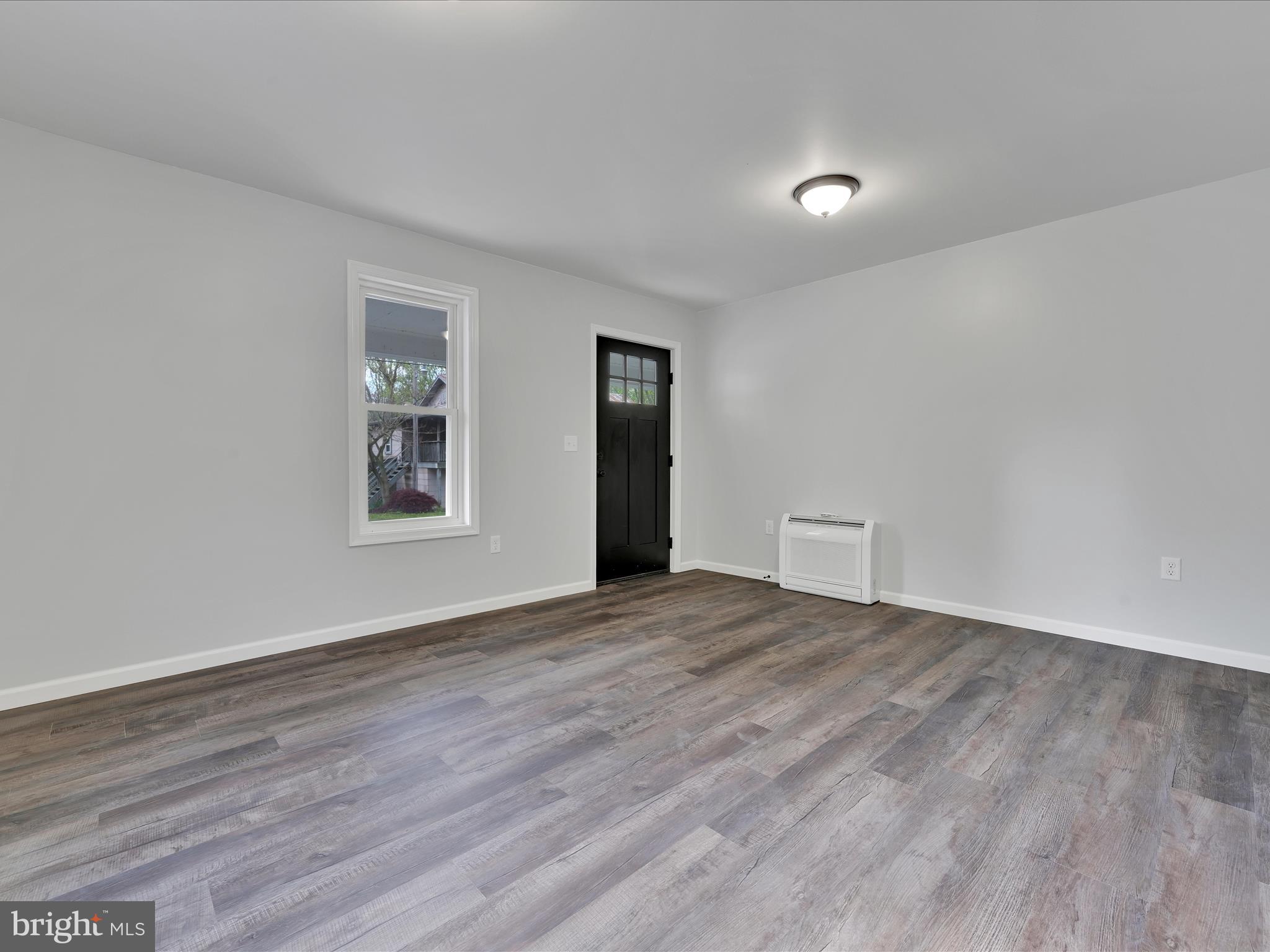 PINE GROVE - Residential Lease