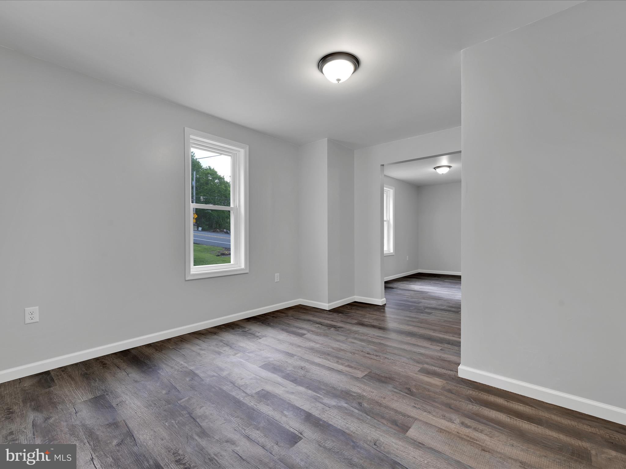 PINE GROVE - Residential Lease