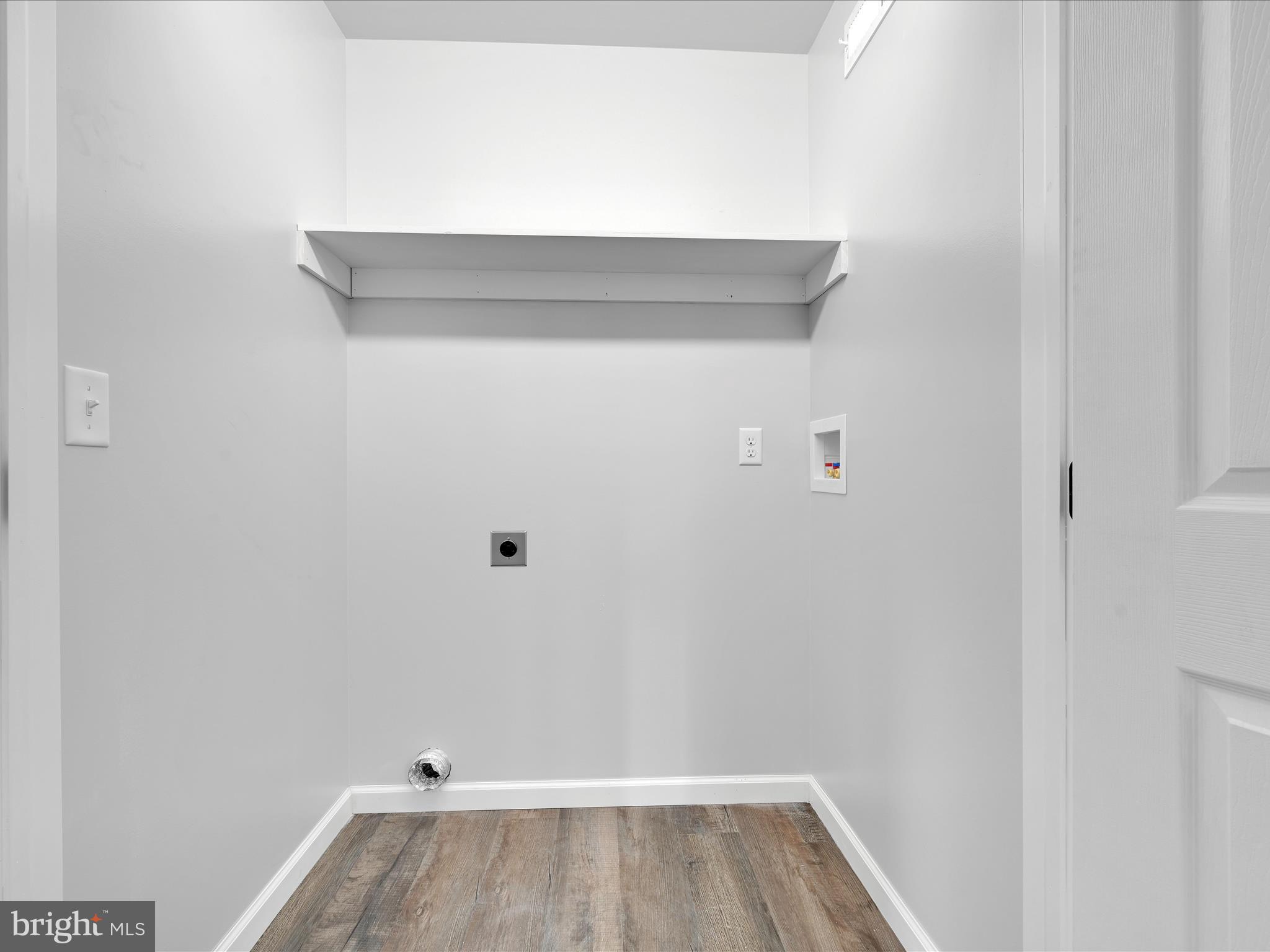 PINE GROVE - Residential Lease