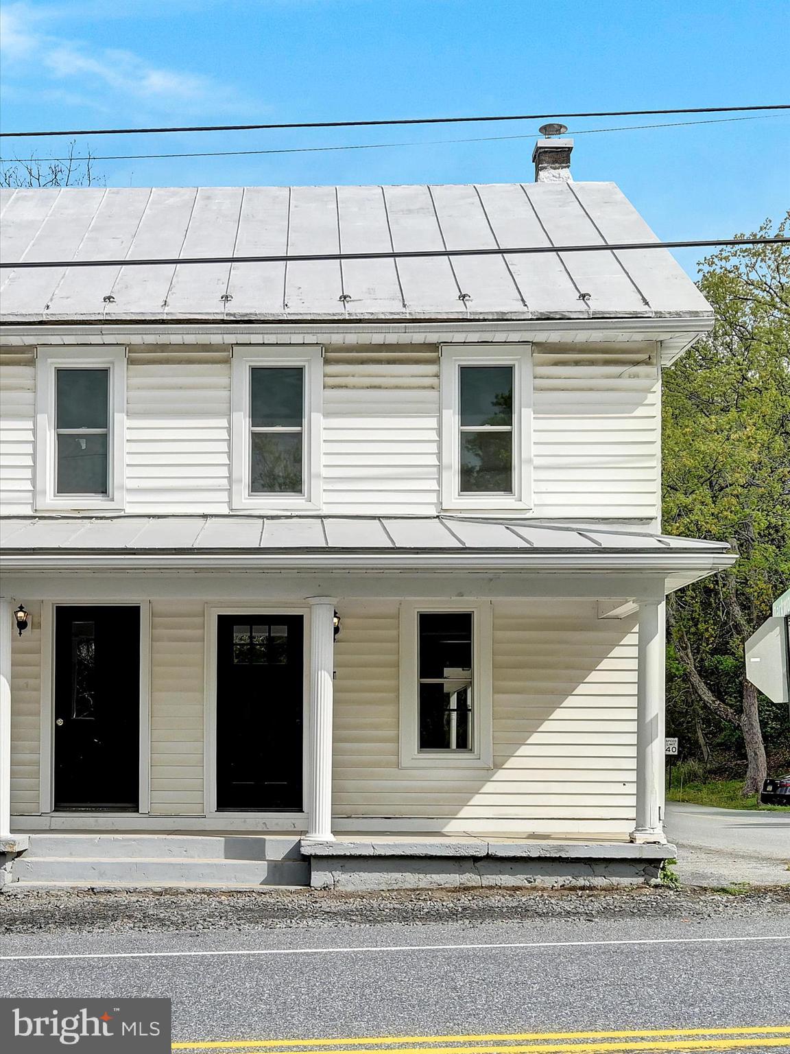 PINE GROVE - Residential Lease