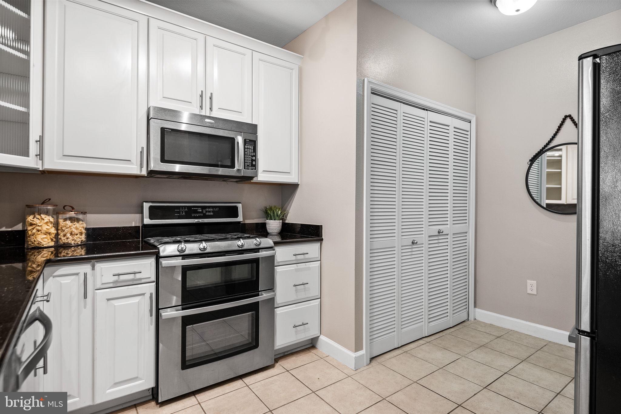 ROCKVILLE - Residential