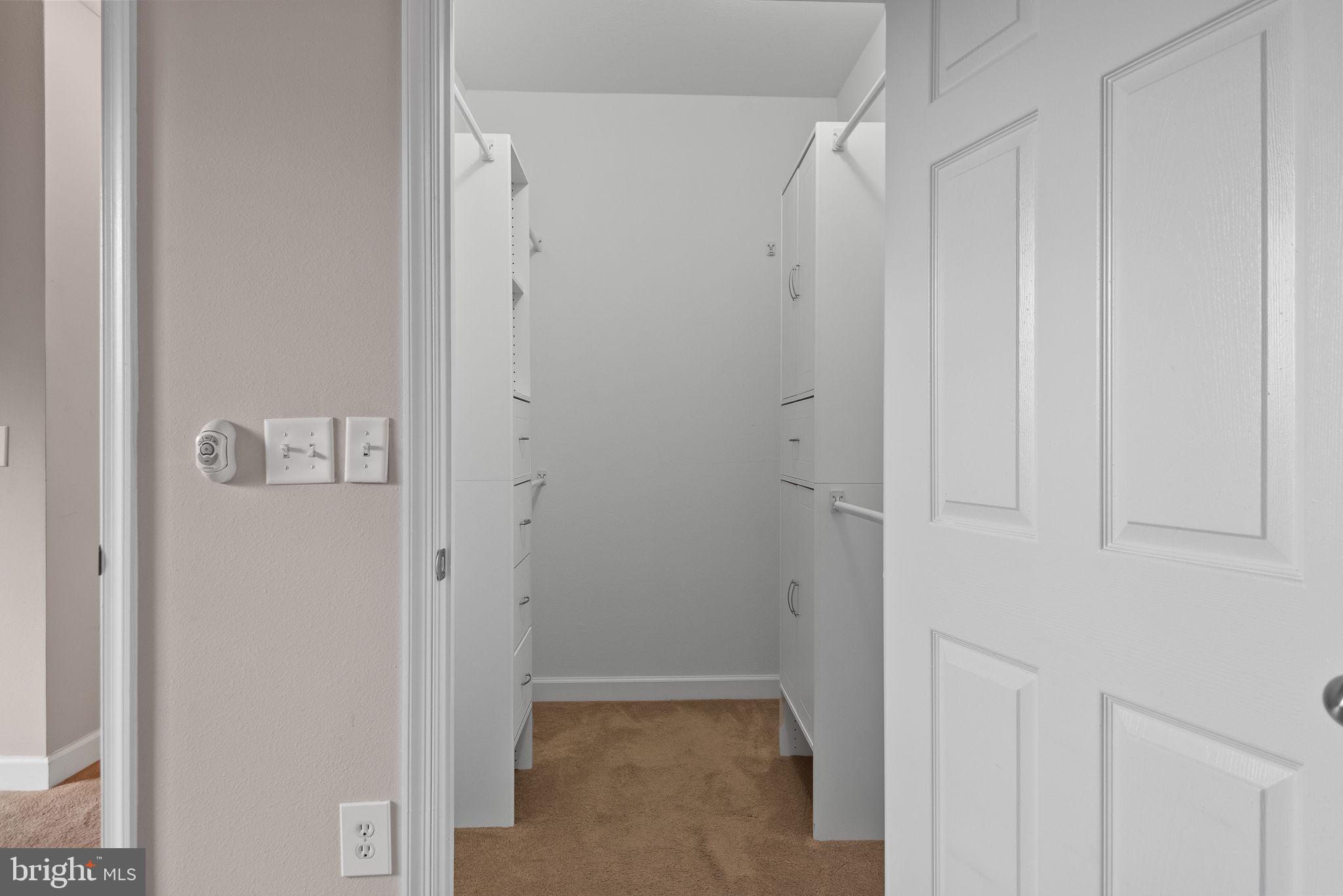 ROCKVILLE - Residential