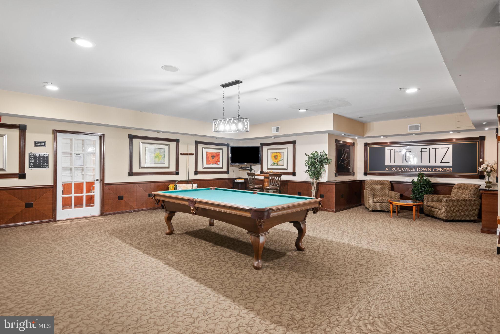 ROCKVILLE - Residential